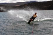 esquí acuático - wakeboard. Actividades en el lago Barasona. actividades de aventura en Huesca