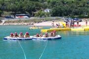 planeadora. actividad acuática en aguas tranquilas Barasona