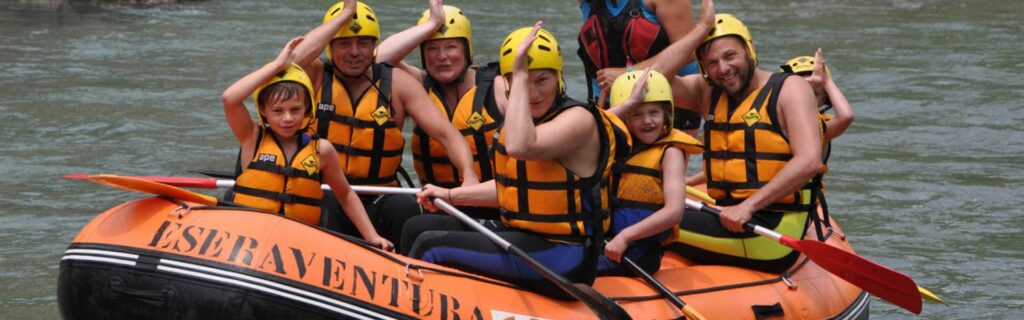 rafting-familias-aguas-bravas-pirineos-eseraventura-title