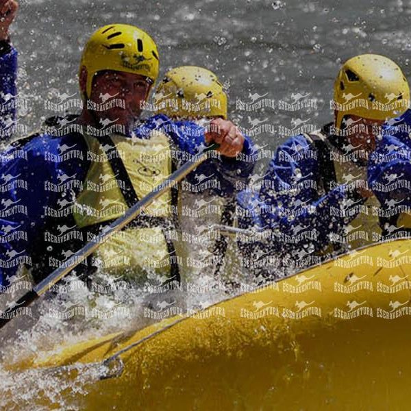rafting adulto en Huesca. Actividades de aventura en Huesca Eseraventura